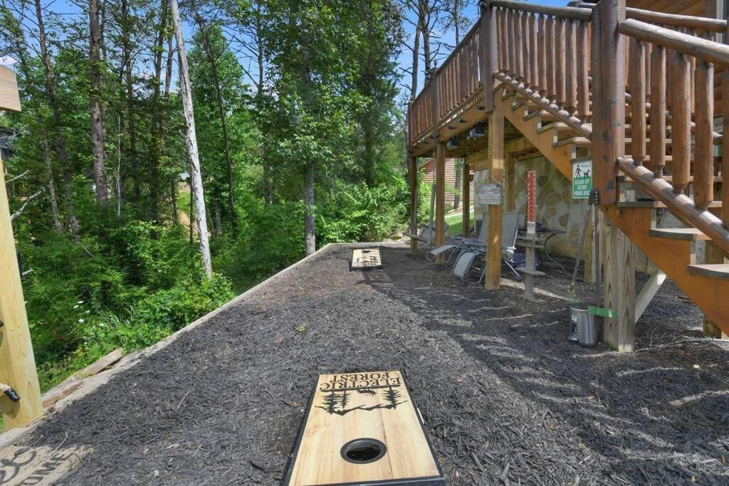 Enchanted Forest Cabin And Teepee! Lights & Laser Show! Private Hot Tub! Unique Stay! Сивиървил Екстериор снимка